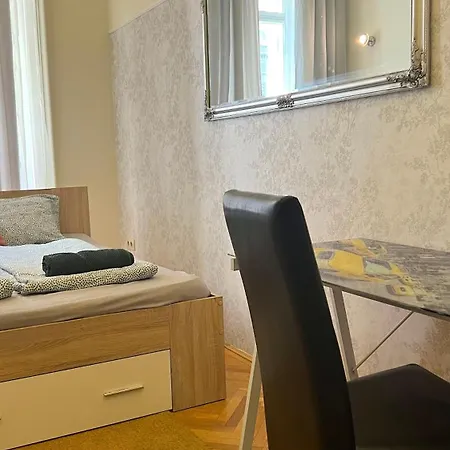 In Ferenciek Square Apartmán