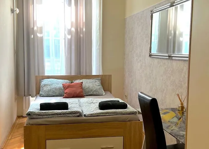 In Ferenciek Square Apartmán *