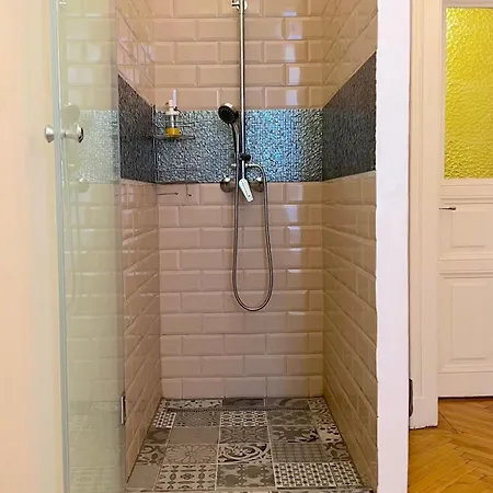 Apartment In Ferenciek Square